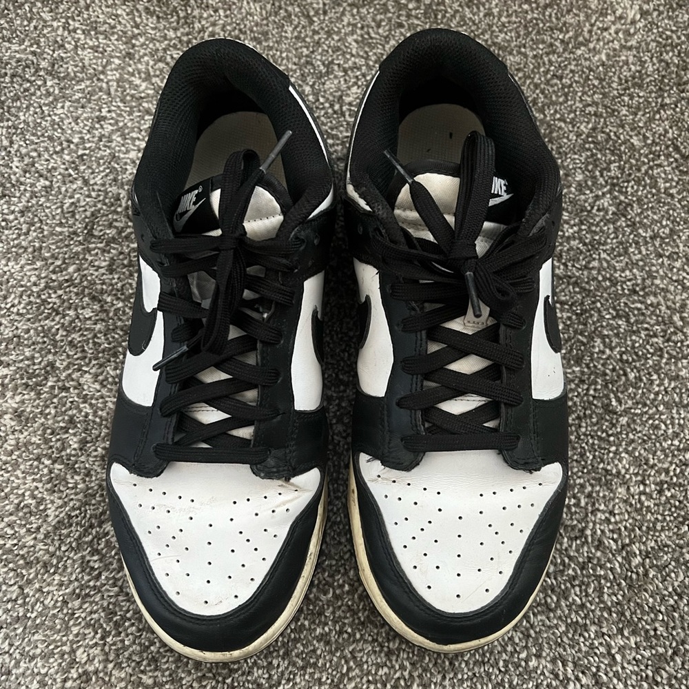 Nike panda dunks